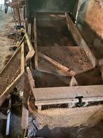 Zeer oude aardappelsorteermachine, handbediening, Ophalen, Gebruikt
