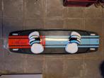 shinn the monk 130 x 40 kiteboard, Watersport en Boten, Kitesurfen, Ophalen, Gebruikt, Twintip, Kiteboard
