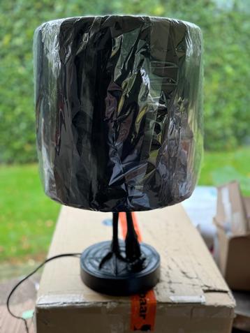 afellamp Flamingo poten met veren kap met verzendschade. beschikbaar voor biedingen