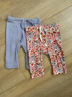 2 x babybroekje, Kinderen en Baby's, Babykleding | Maat 62, Ophalen of Verzenden, Zo goed als nieuw, Jongetje of Meisje