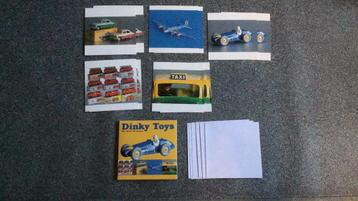 DINKY TOYS THE FIRST 25 YEARS BOX + 5 x 2 KAARTEN +ENVELOP beschikbaar voor biedingen