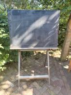 * tekentafel en stoel; Ahrend de Cirkel, oudje en opknapper!, Ophalen