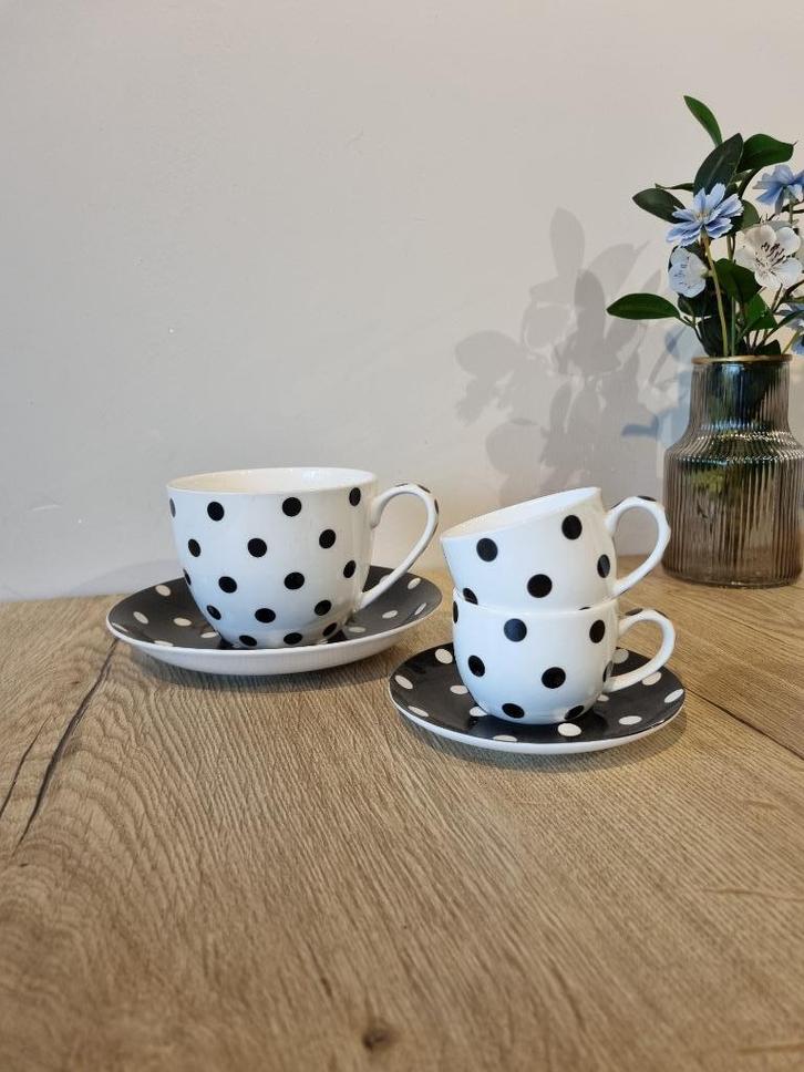 Servies Happy Life collection easy life design, Huis en Inrichting, Keuken | Servies, Nieuw, Bord(en), Overige stijlen, Ophalen