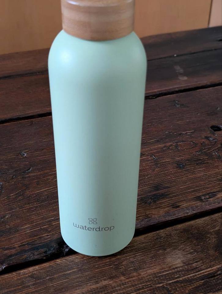 Waterdrop drinkfles 600 ml – zo goed als nieuw, Sport en Fitness, Bidons, Zo goed als nieuw, Ophalen of Verzenden