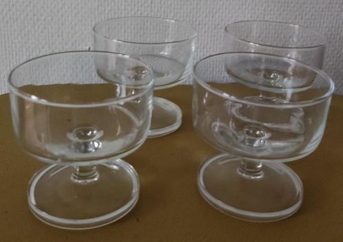 Luminarc France: cocktailglazen/ijscoupes/champagneglazen, Antiek en Kunst, Antiek | Glas en Kristal, Ophalen of Verzenden