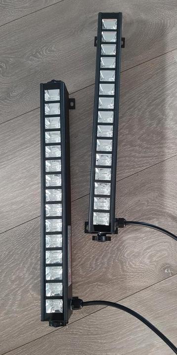 Black Light 2 x beschikbaar voor biedingen