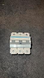 Hager c125, Ophalen of Verzenden, Zo goed als nieuw