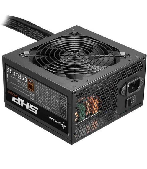 Sharkoon 700w PSU met garantie tot mei 26, Computers en Software, Interne voedingen, Zo goed als nieuw, Ophalen of Verzenden