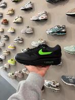 Nike Air Max 1 Black Lime 42,5, Nieuw, Sneakers of Gympen, Nike, Korulifestyle@gmail.com