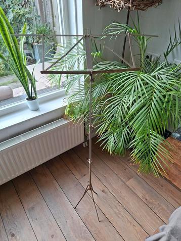 Retro IJzeren Muziekstandaard - 144cm Hoogte beschikbaar voor biedingen