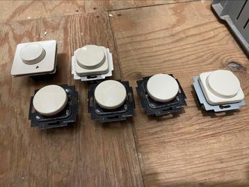 Dimmers beschikbaar voor biedingen