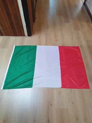 Italian flag 95x150cm beschikbaar voor biedingen