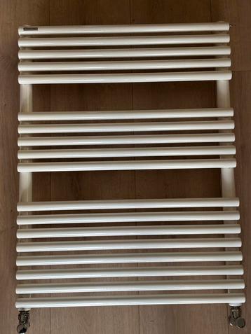 Handdoekradiator beschikbaar voor biedingen