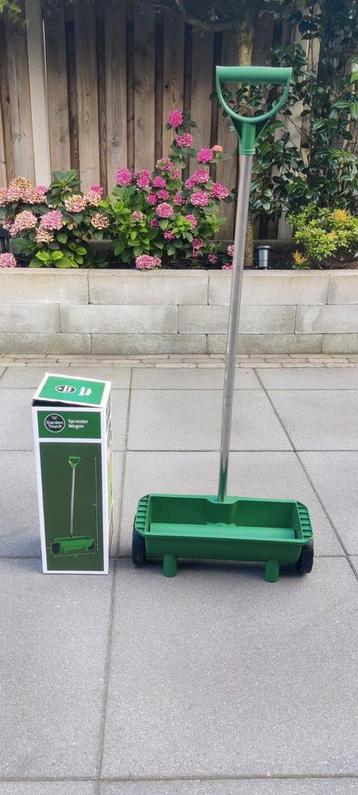 Garden Touch Strooiwagen - Nieuw in doos beschikbaar voor biedingen