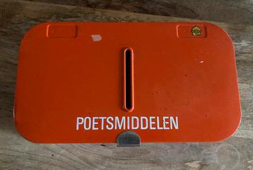 Vintage poets middelen doos beschikbaar voor biedingen