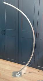 Staande lamp - led, Ophalen, Zo goed als nieuw, Metaal, 150 tot 200 cm
