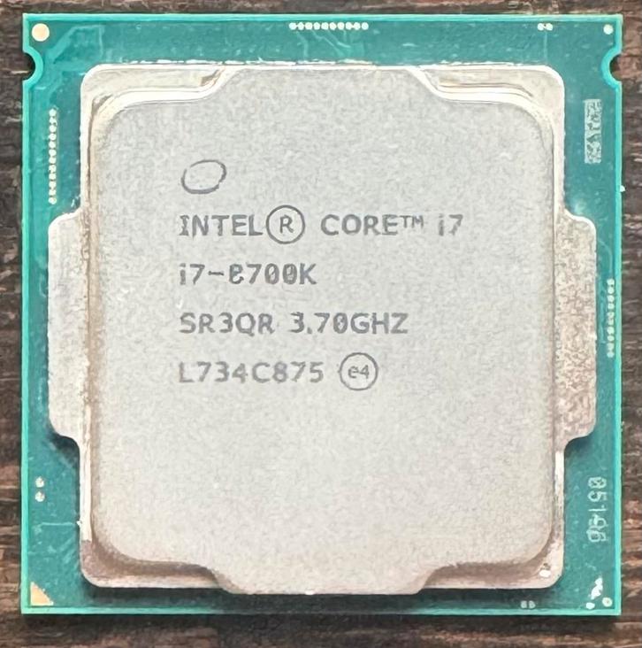 Intel i7-8700K CPU + SCYTHE CPU COOLER, Computers en Software, Processors, Zo goed als nieuw, Ophalen