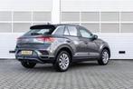 Volkswagen T-Roc 1.5 TSI 150pk DSG Sport | Trekhaak | App Co, 12 maanden, Stof, LED verlichting, Bedrijf
