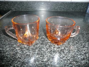 2 Antieke bowlglaasjes van glasservies. Ca jaren 60 Oranje beschikbaar voor biedingen