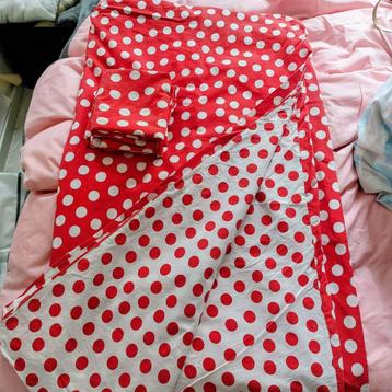 Reversible Duvet Cover and 2 Pillow Cases 240x220cm beschikbaar voor biedingen