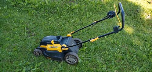 Powerplus elektrische grasmaaier 2000w, maai breedte 42cm, Tuin en Terras, Grasmaaiers, Zo goed als nieuw, Cirkelmaaier, Ophalen