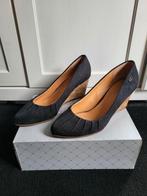 Zwarte pumps met sleehak, Pumps, Zwart, Ophalen of Verzenden, Zo goed als nieuw