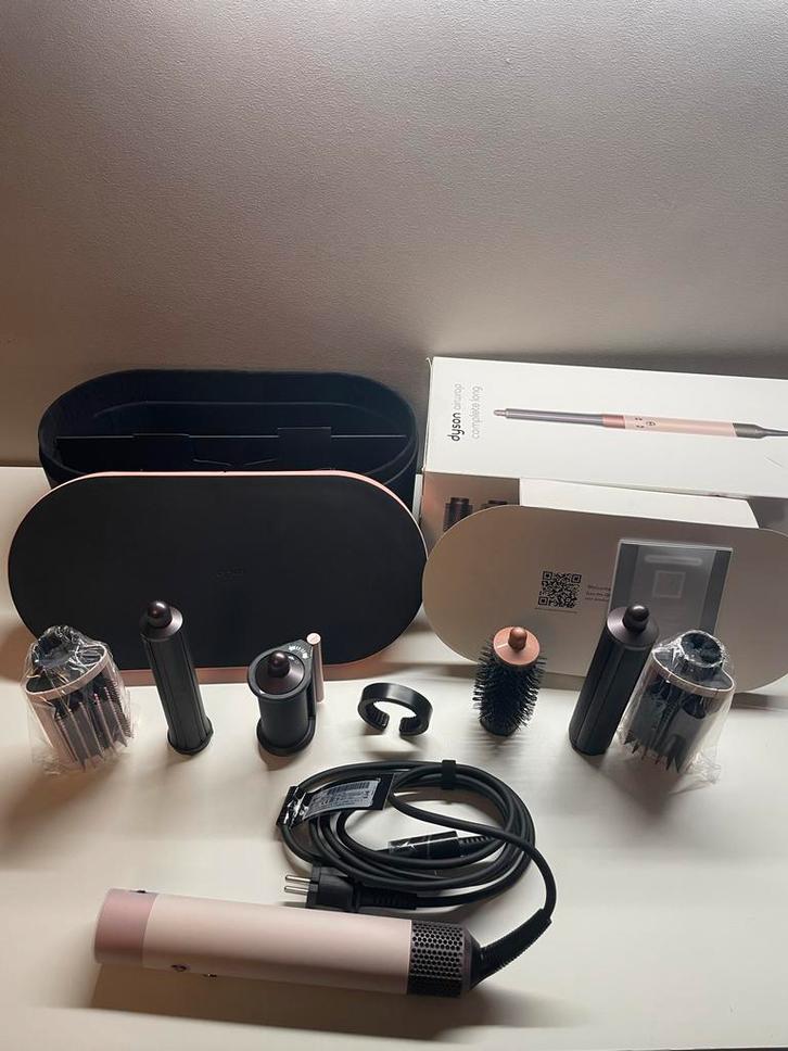 Nieuwe Dyson Airwrap - Lichtroze, Sieraden, Tassen en Uiterlijk, Uiterlijk | Haarverzorging, Nieuw, Krultang of Stijltang, Verzenden