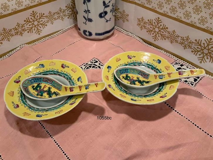 2 Sets Mun Shou Chinees Porselein Schotels & Lepels, Antiek en Kunst, Antiek | Servies compleet, Ophalen of Verzenden