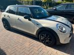 Mini 2.0 Cooper S 5D 2015 Wit, Auto's, Voorwielaandrijving, 1998 cc, 1195 kg, Wit