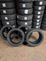 Winterbanden Hankook Winter icept evo 3 235/40R19, Auto-onderdelen, Banden en Velgen, Gebruikt, Winterbanden, 235 mm, Band(en)