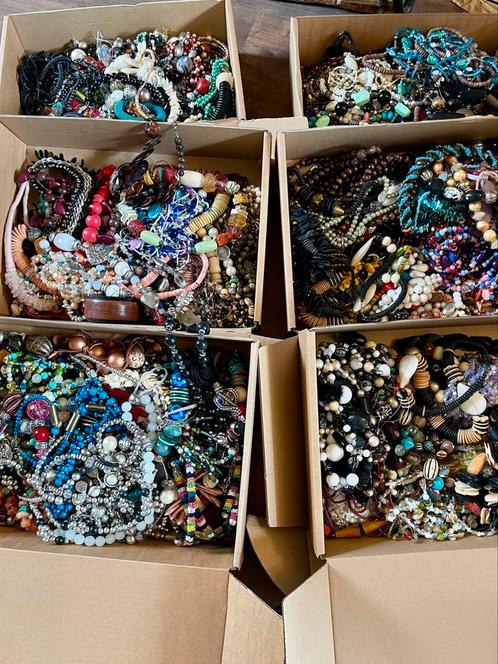 grote partij 6 dozen vooral handgemaakte kralen kettingen, Sieraden, Tassen en Uiterlijk, Kettingen, Gebruikt, Overige materialen