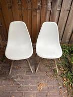 Twee stoelen - Gratis af te halen!, Ophalen, Kunststof, Gebruikt, Twee