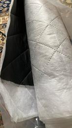 Schuimrubber bekleding. Kunstleer ruit motief zwart 5x5 cm, Ophalen of Verzenden, Zo goed als nieuw