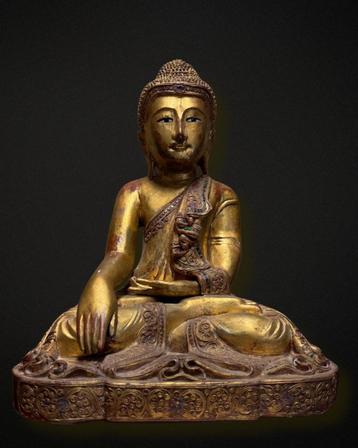 Oude Mandalay-stijl Boeddha uit Birma/Myanmar beschikbaar voor biedingen