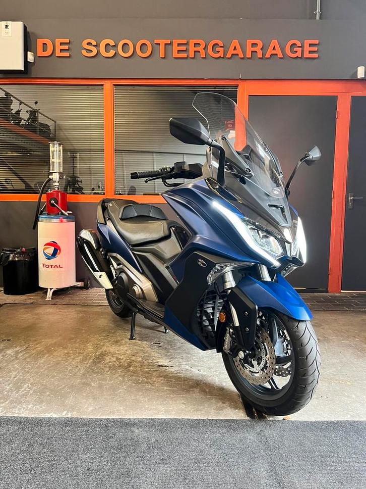 Kymco ak 550 motorscooter tmax 530 2021 AK550, Motoren, Motoren | Overige merken, Bedrijf, Scooter, meer dan 35 kW, Motorrijbewijs A