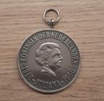 Hanger inauguratie van Koningin Beatrix 30 april 1980, Postzegels en Munten, Penningen en Medailles, Verzenden, Zilver, Nederland