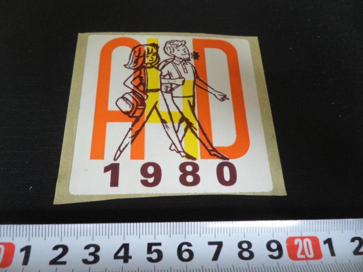 sticker strip wandelen 1980 A4D avondvierdaagse, Verzamelen, Stickers, Zo goed als nieuw, Bedrijf of Vereniging, Ophalen