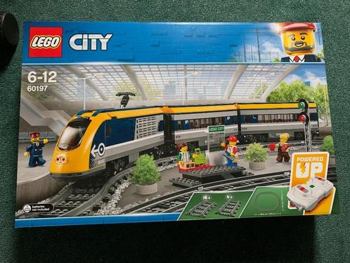 Lego City 60197 - Passenger train *NIEUW*, Kinderen en Baby's, Speelgoed | Duplo en Lego, Nieuw, Lego, Complete set, Ophalen of Verzenden