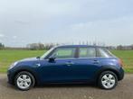 MINI Mini 1.5 Cooper D Business Navi (bj 2015), Voorwielaandrijving, Gebruikt, 1165 kg, Blauw