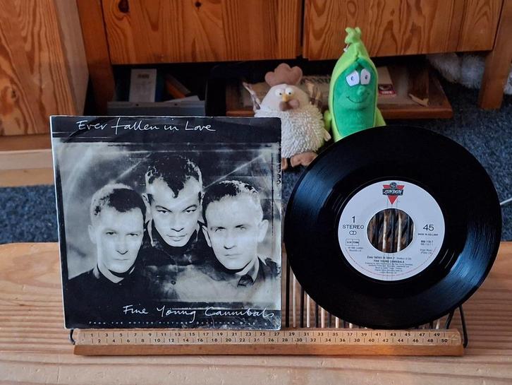 FYC-Ever fallen in love(E485) 1 euro vaste prijs, Cd's en Dvd's, Vinyl Singles, Zo goed als nieuw, Single, Pop, 7 inch, Ophalen of Verzenden