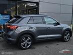 Volkswagen T-Roc 2.0 TSI 4Motion 3x R-line Panorama/Virtual/, Zwart, 1984 cc, Alcantara, 14 km/l