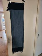 Zgan tommy hilfinger sjaal, Kleding | Dames, Mutsen, Sjaals en Handschoenen, Ophalen of Verzenden, Zo goed als nieuw, Maat 46/48 (XL) of groter