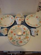 Johnson Brothers England - serviesdelen met aardbeien, Antiek en Kunst, Antiek | Servies los, Ophalen of Verzenden