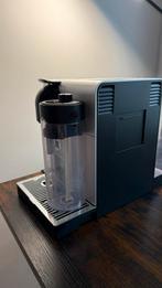Nespresso DeLonghi Lattissima Pro - Zeer Goed!, Espresso apparaat, Ophalen of Verzenden, Zo goed als nieuw, 1 kopje