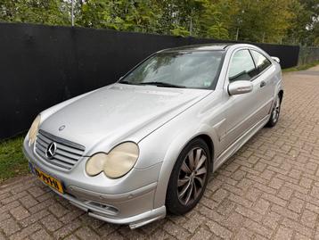 Mercedes C230 sportcoupe FAB design AUT 2001 UNIEK EXEMPLAAR beschikbaar voor biedingen