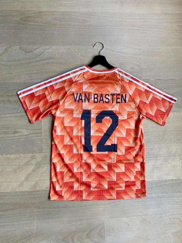 Nederlands Elftal EK 1988 Retro Voetbalshirt van Basten (M), Sport en Fitness, Voetbal, Nieuw, Shirt, Maat M, Verzenden