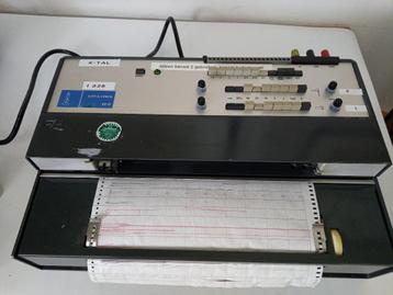 BD41 tweekanaals flatbed recorder beschikbaar voor biedingen