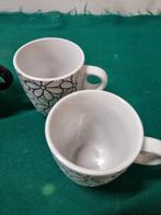 koffie mokken wit zwart gebloemd vier stuks, Huis en Inrichting, Keuken | Servies, Ophalen of Verzenden