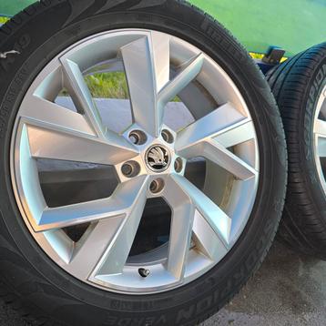 Origineel Skoda Triglav zomerset 235-50-19 99V beschikbaar voor biedingen