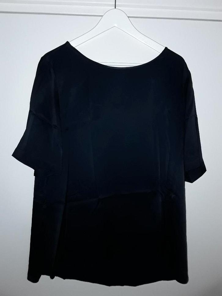 Milano Italy Donkerblauwe T-shirt Blouse Maat 42, Kleding | Dames, T-shirts, Zo goed als nieuw, Maat 42/44 (L), Blauw, Korte mouw